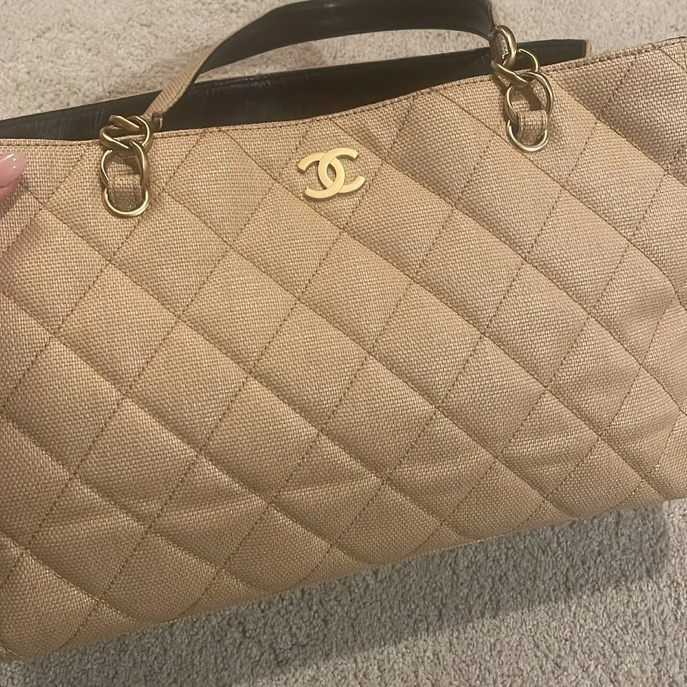 CHANEL feminine practical